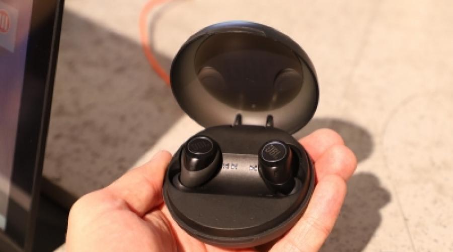 Преглед на Bluetooth слушалките Apple AirPods.  Безжични слушалки Apple AirPods: хубав, но скъп подарък за ценителите на 