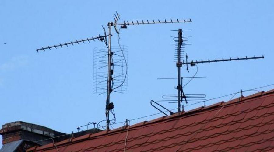 Bir televizyon anteni nasıl seçilir - teknik özelliklere sahip iç mekan, uydu ve dijitale genel bakış.  Bir televizyon anteni nasıl seçilir - teknik özelliklere sahip iç mekan, uydu ve dijitale genel bakış Televizyon için iç mekan uydu anteni